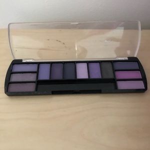 Eyeshadow palette